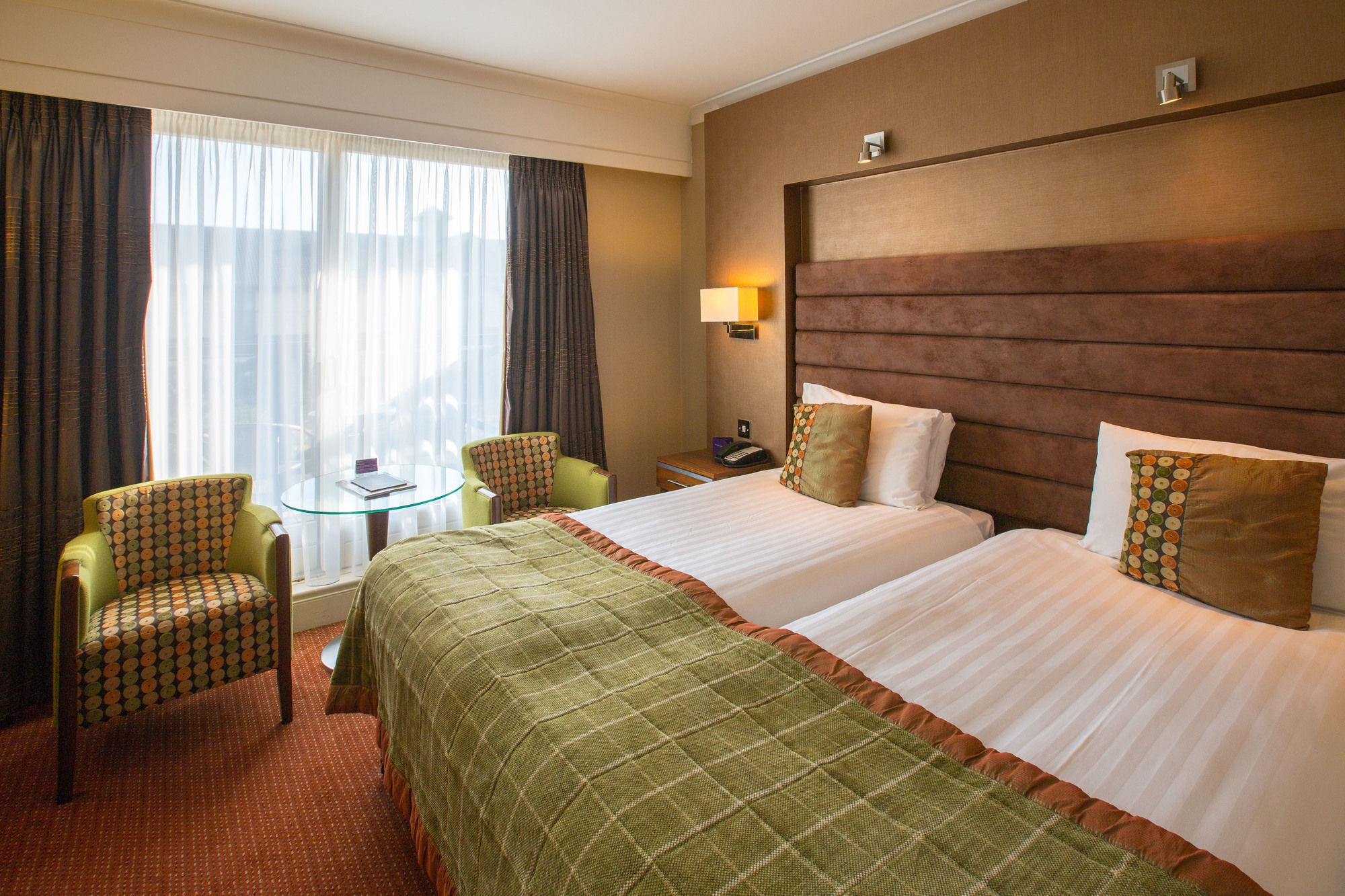 Hampshire Court Hotel & Spa Бейсінгсток Екстер'єр фото